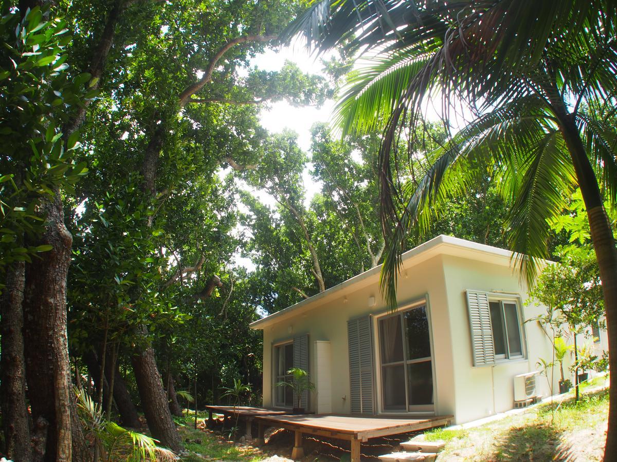 Kuganipi Beachside Inn Iriomote Urauchi Екстериор снимка